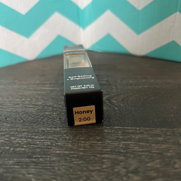 The Lip Bar NEW TLB Quick Conceal Caffeine Concealer Honey - Picture 2 of 4